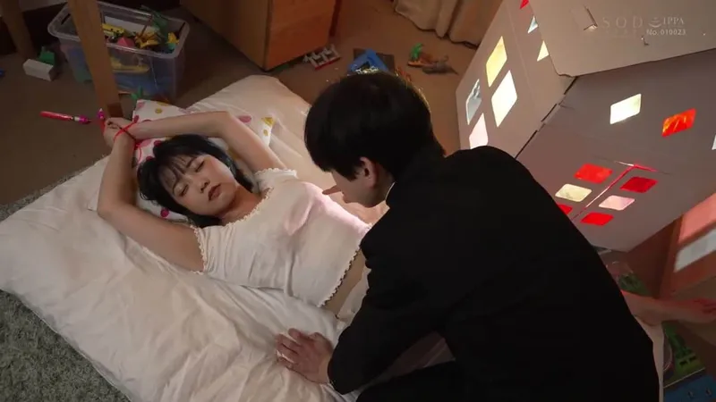 Trả thù anh trai thường xuyên bắt nạt bằng cách xoạc người yêu anh ấy